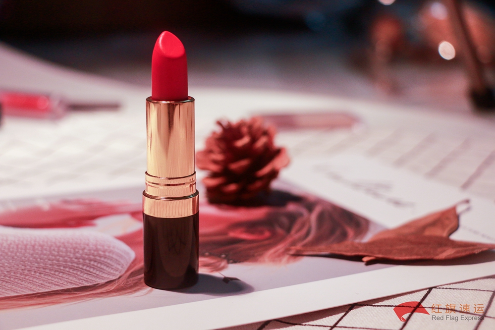 16506835691277.jpg 攝圖網_500617812_口紅(企業(yè)商用)_副本.jpg