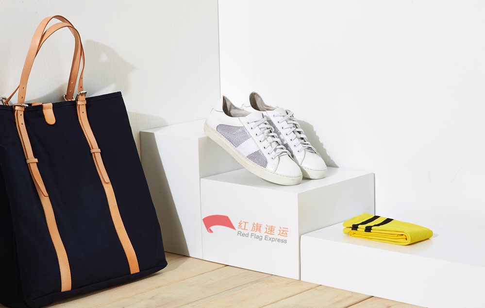 16554463237415.jpg 攝圖網_500512259_配飾鞋包靜物(企業商用)_副本.jpg